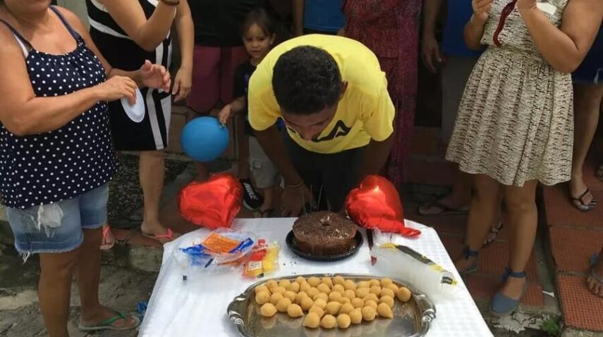 Ex Morador De Rua Ganha Festa De Anivers Rio Pela Primeira Vez Em