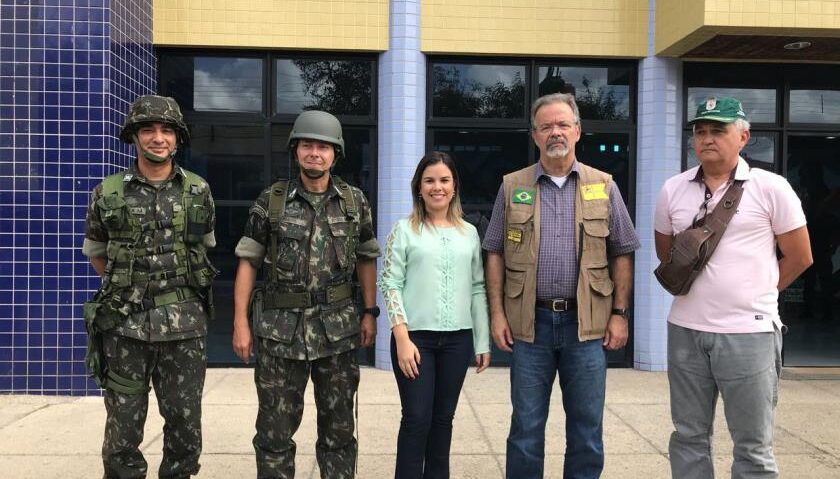 Ministro da Defesa e vice-prefeita Nayara Gadelha