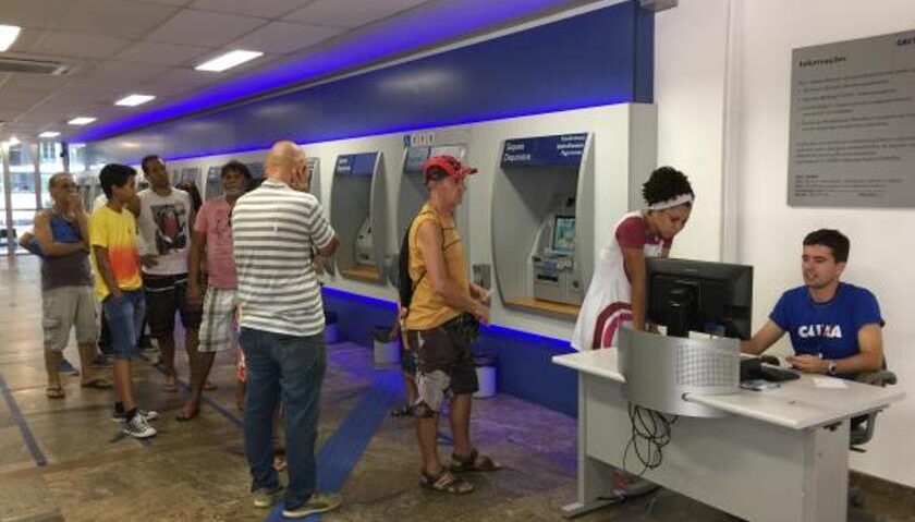 Caixa eletrônico da CEF